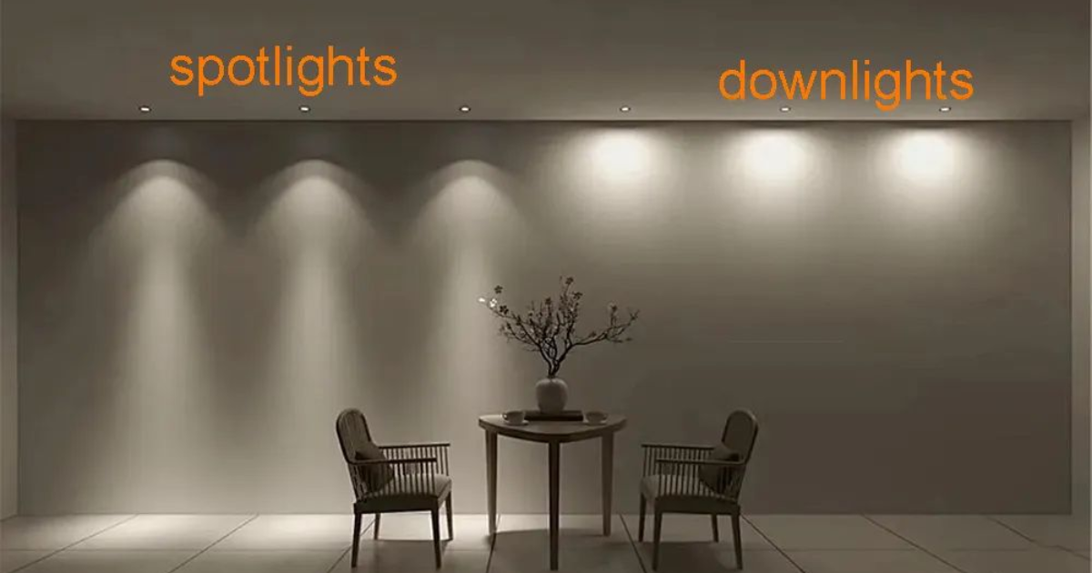 Sự khác biệt giữa Đèn âm trần tán quang và Spotlight: nên chọn loại nào cho biệt thự?