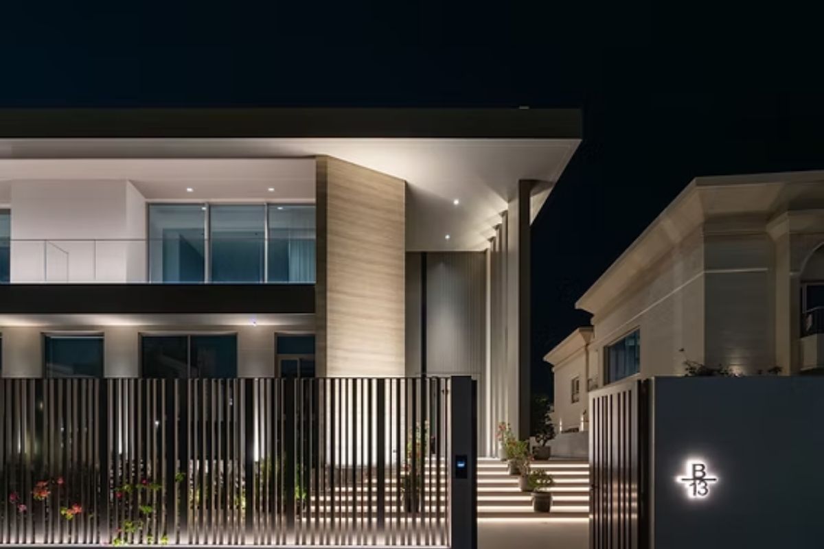 Chiếu sáng mặt tiền nhà phố Nghệ An dịp Tết