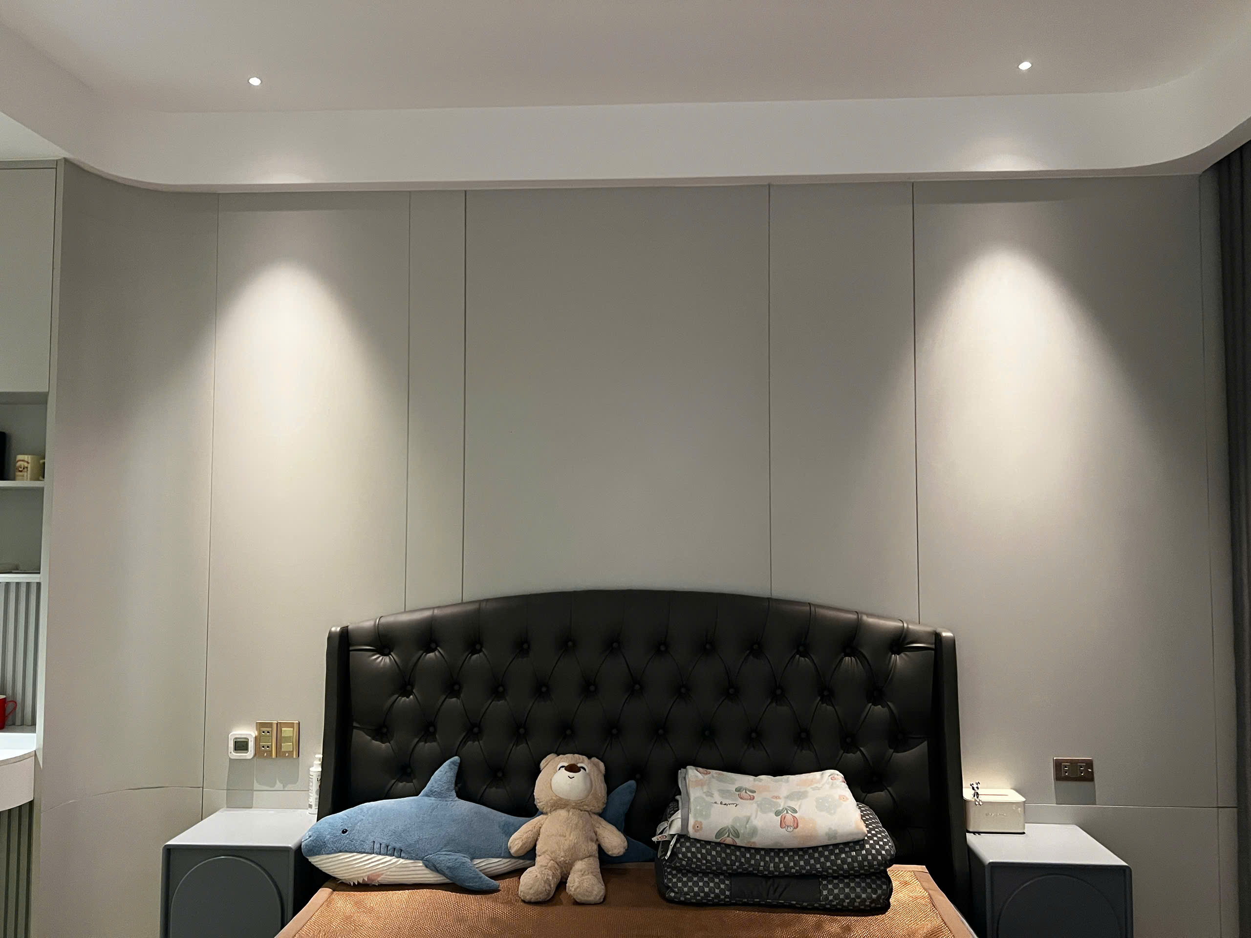 Bí mật thiết kế ánh sáng phòng ngủ biệt thự – Vì sao phòng đẹp nhưng vẫn khó ngủ?